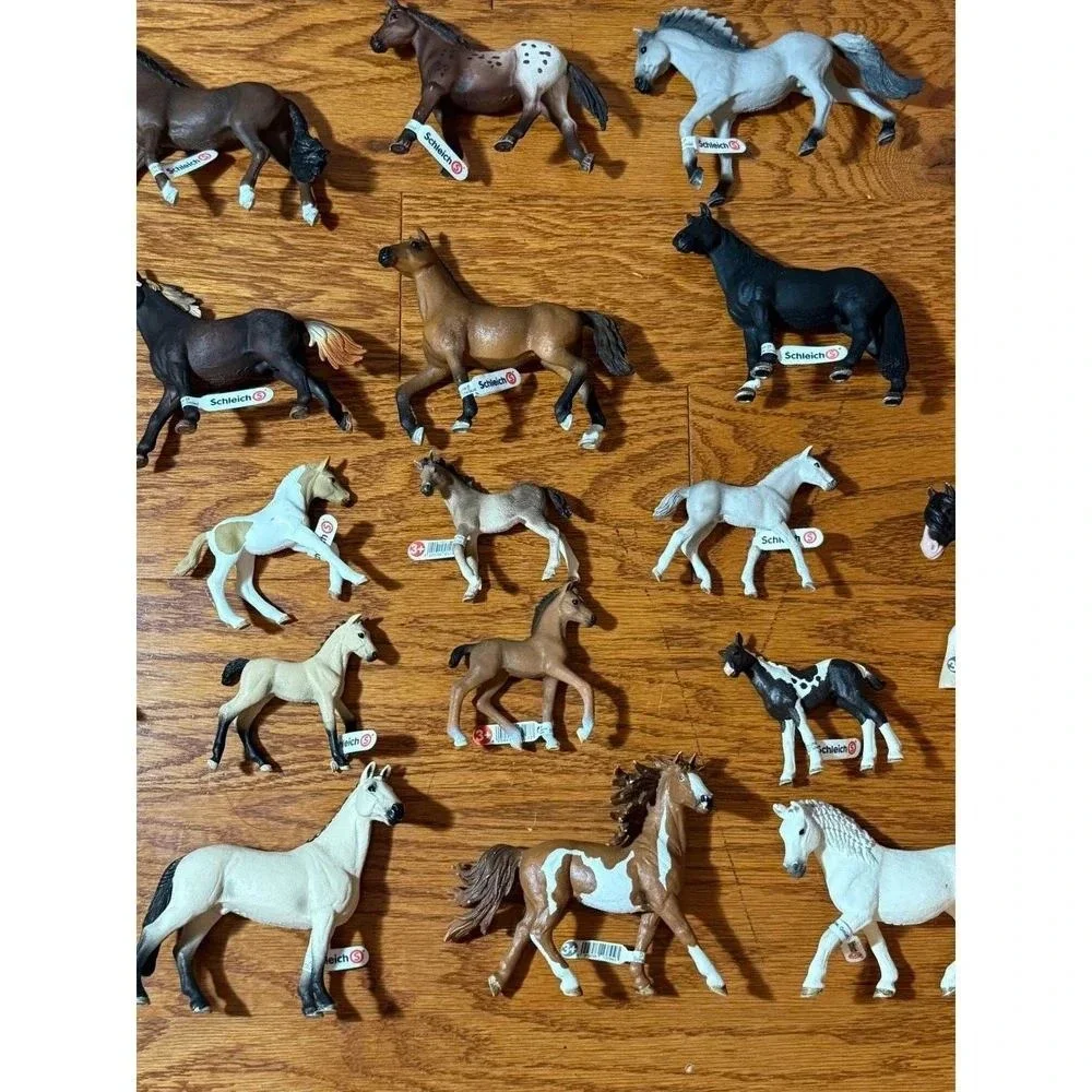 ENORMOUS Collection of 44 Authentic Schleich Horses - 21 NWT Stallions, Unicorn